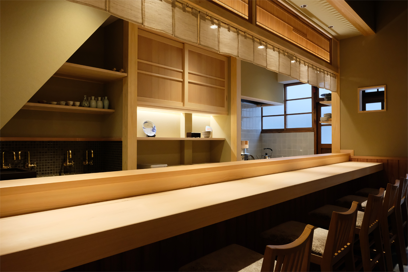 カウンターテーブル&付け台 ｜ 高柿の鮨様 – 一枚板テーブル専門店