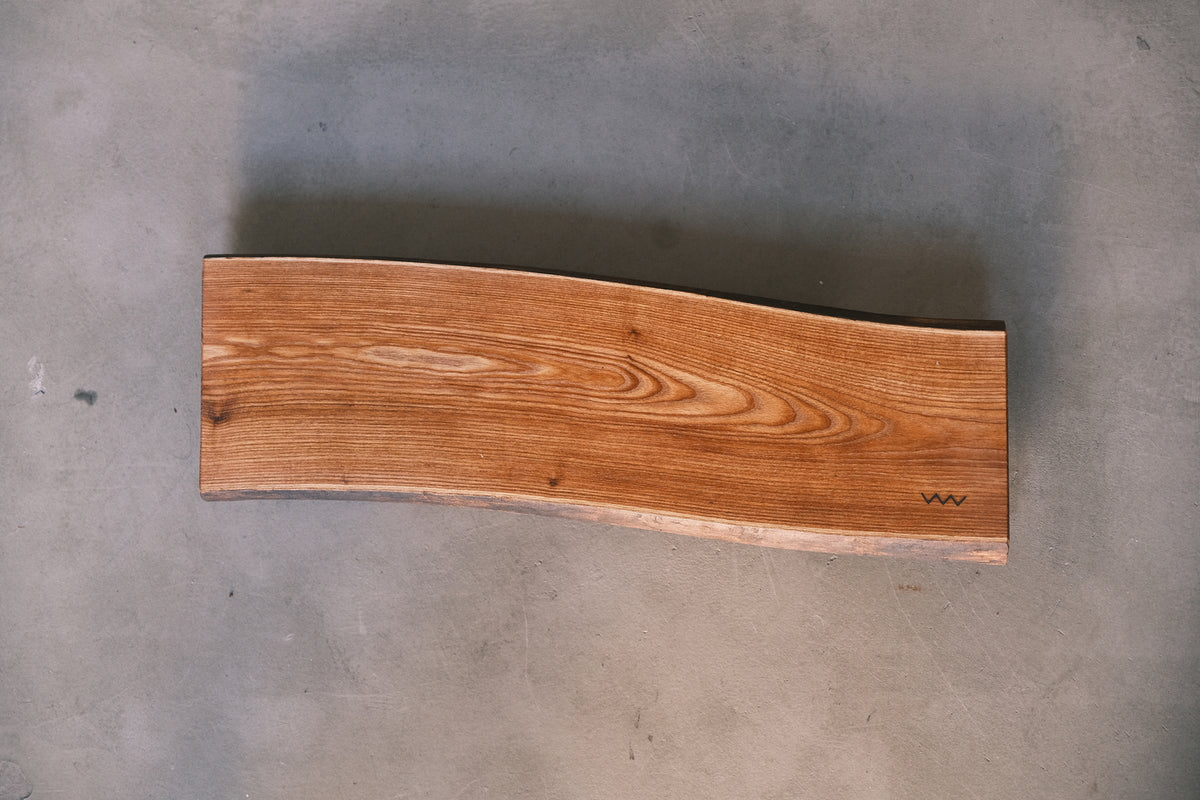 槐(エンジュ) 一枚板プレート | 465×120-135×25 mm – 一枚板テーブル